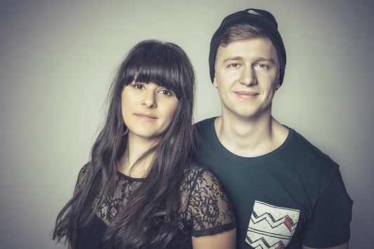 Avina zeichnet bei Lift Him Up Music (LHUM)